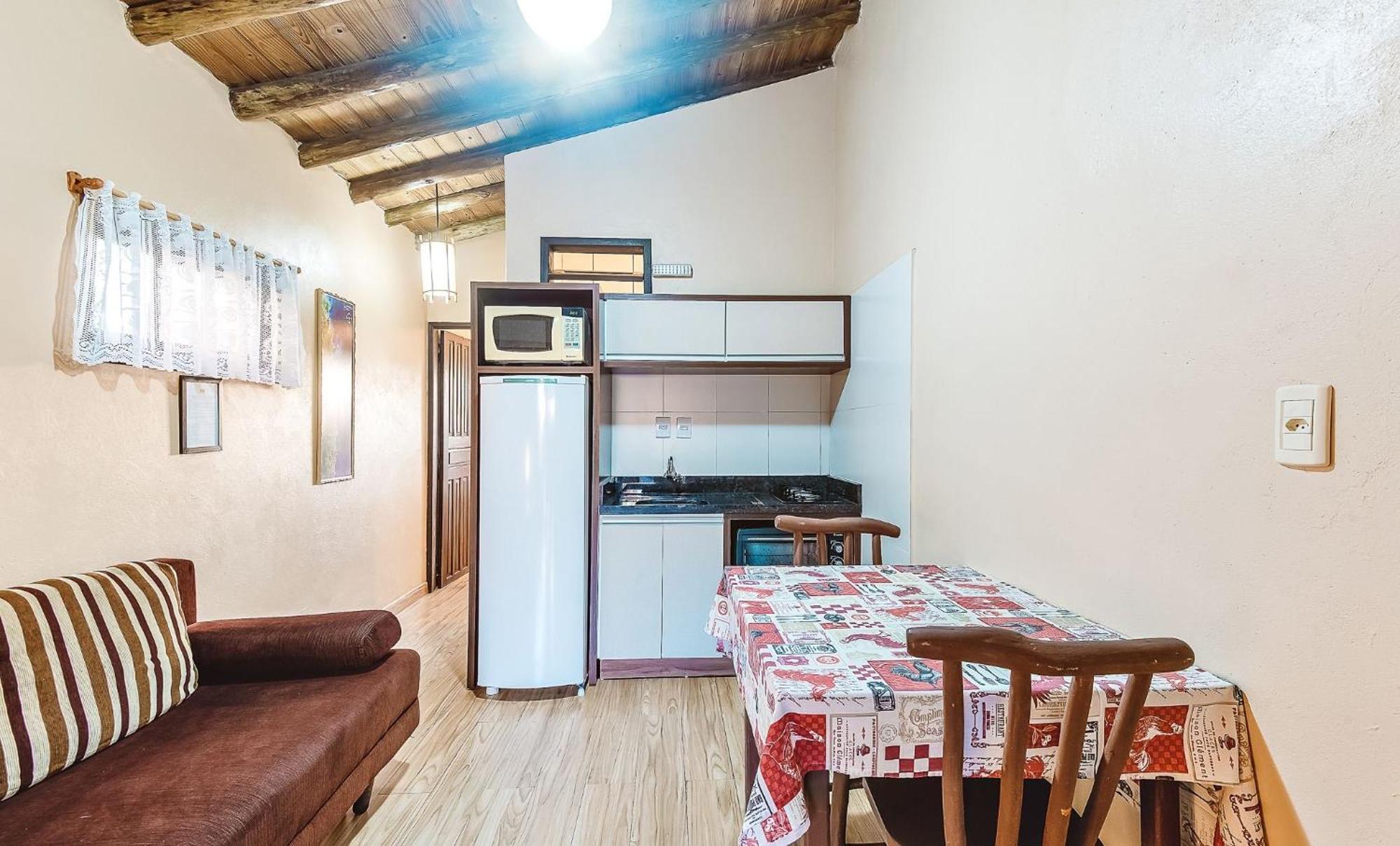 Bangalos Do Rosa Guest house