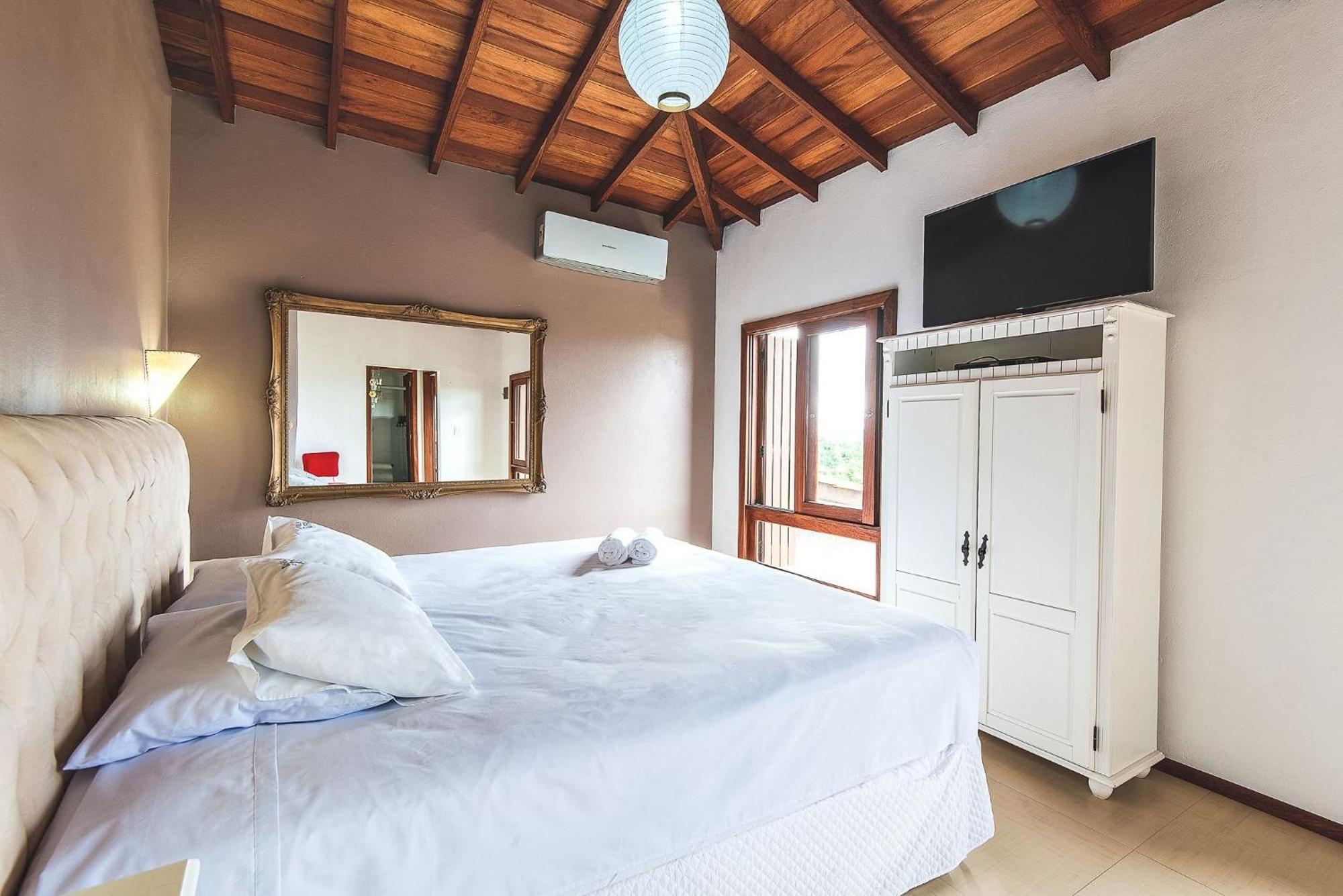 Bangalôs Do Rosa Com Vista Panorâmica - Bangalôs Com Hidromassagem, Lareira E Piscina *